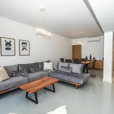 Molos Luxury Sea View Limassol