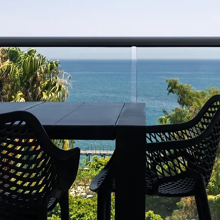 Molos Luxury Sea View * Limassol