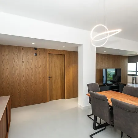 Molos Luxury Sea View