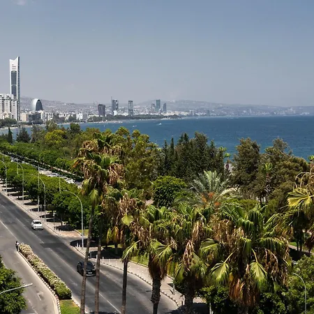 Molos Luxury Sea View *