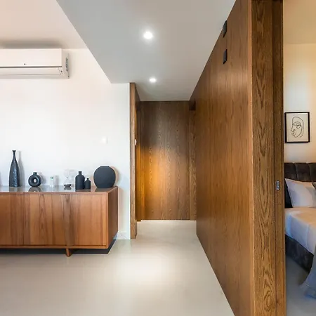 Molos Luxury Sea View *
