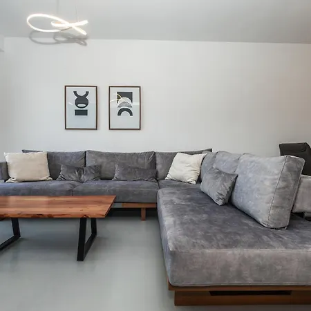 Molos Luxury Sea View Lägenhet Limassol